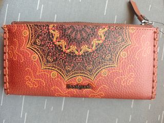 Monedero Desigual