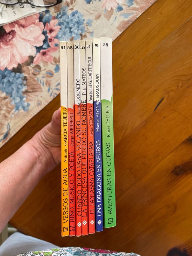 SIETE CUENTOS DE ALADELTA Distintas edades