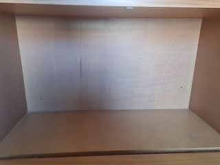 Vitrina madera maciza clásica. Ubicado en Sevilla.