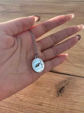 Collar plateado funzo y babyloud