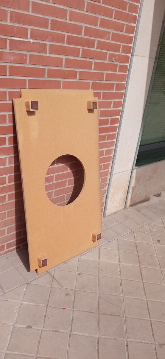 Tarima de mesa con agujero
para mesa 120 x 70