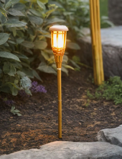 Torcia solare LED Tasya 55 cm in bambù