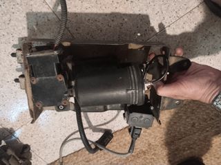 Compresor suspensión Mercedes Vito w368