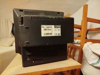 Televisión CRT antigua