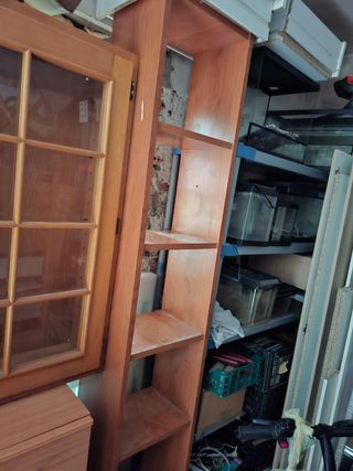 Estantería librería de madera marrón