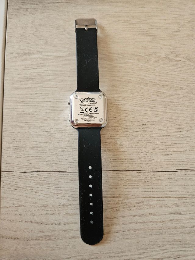Reloj Apple con correa Pokémon