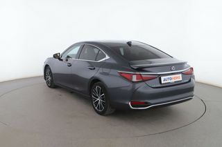 Lexus ES 300h Eco