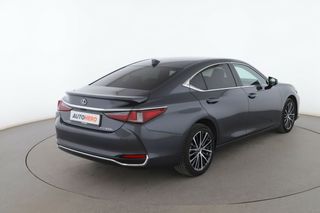 Lexus ES 300h Eco