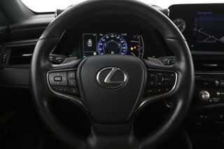 Lexus ES 300h Eco