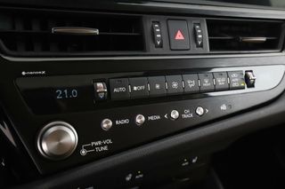 Lexus ES 300h Eco