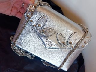 Bolso Guess convertible con cadenita 