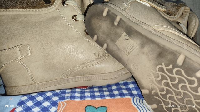 Botines beige mujer cuña