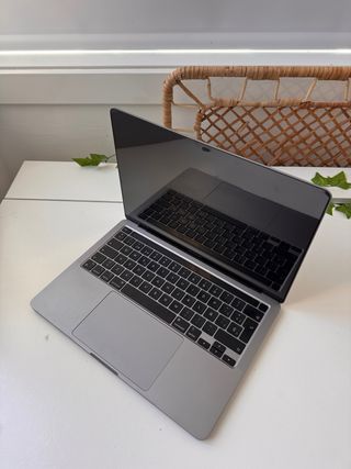 MacBook Pro M2 