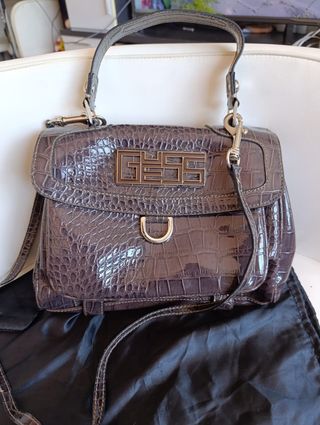 Bolso Guess morado oscuro -marron Edición limitada