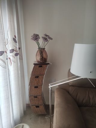 Mueble auxiliar vintage - Estantería de mimbre