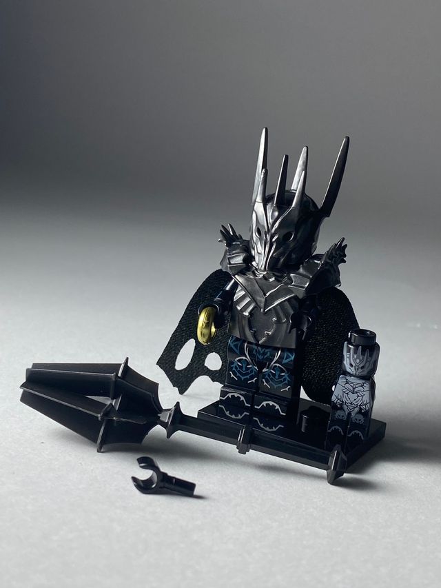 Sauron - Figurine Type Lego The Lord of the Rings 