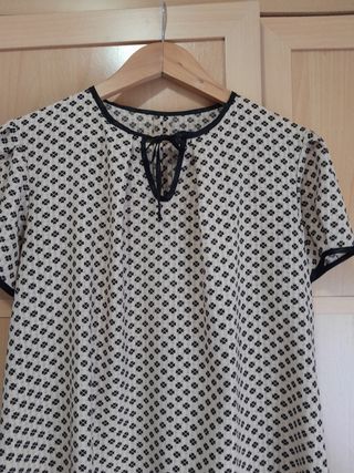 Blusa premamá beige c/negro