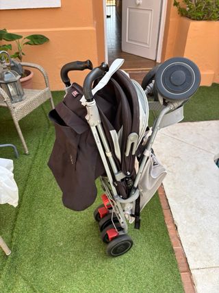 Carrito bebé Maclaren ligero