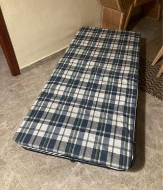 Cama plegable con colchón