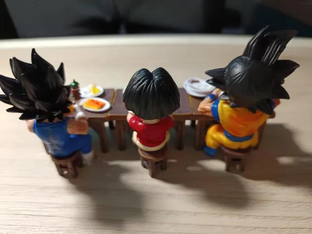 Figuras Goku, Krilin y Vegeta