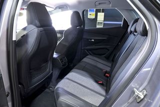 Peugeot 3008 Hybrid   225 eEAT8 GT 