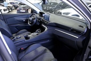Peugeot 3008 Hybrid   225 eEAT8 GT 