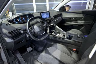 Peugeot 3008 Hybrid   225 eEAT8 GT 
