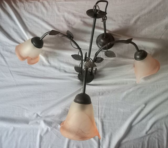 Lampara 3 brazos, tulipas cristal