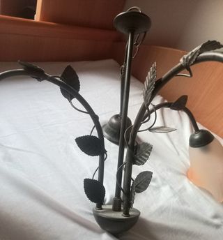 Lampara 3 brazos, tulipas cristal