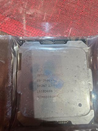 r Intel Xeon E5-2660V4 + disipador