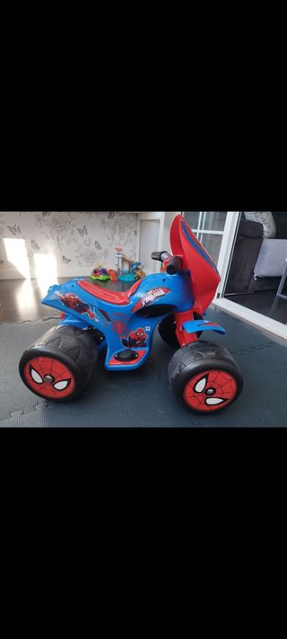 Coche eléctrico infantil Spiderman