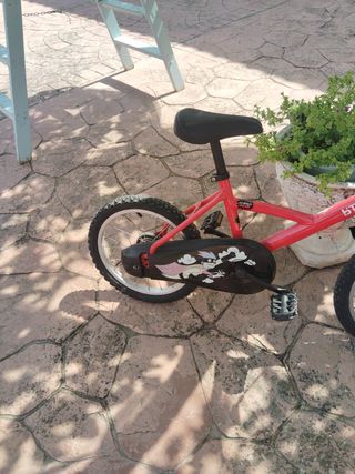 Bicicleta niña BTwin 16" roja