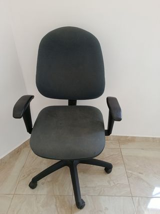Silla escritorio giratoria gris