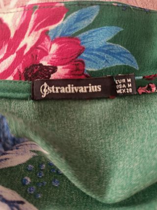 Cazadora bomber Stradivarius M verde