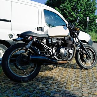 Moto Cafe Racer Suzuki