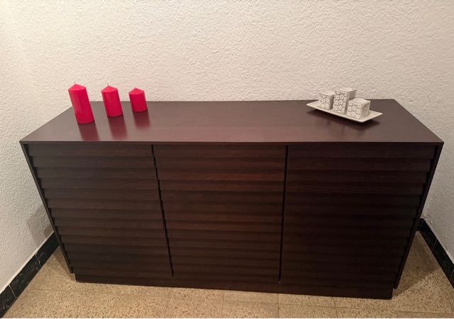 Mueble  madera maciza marca Pilma