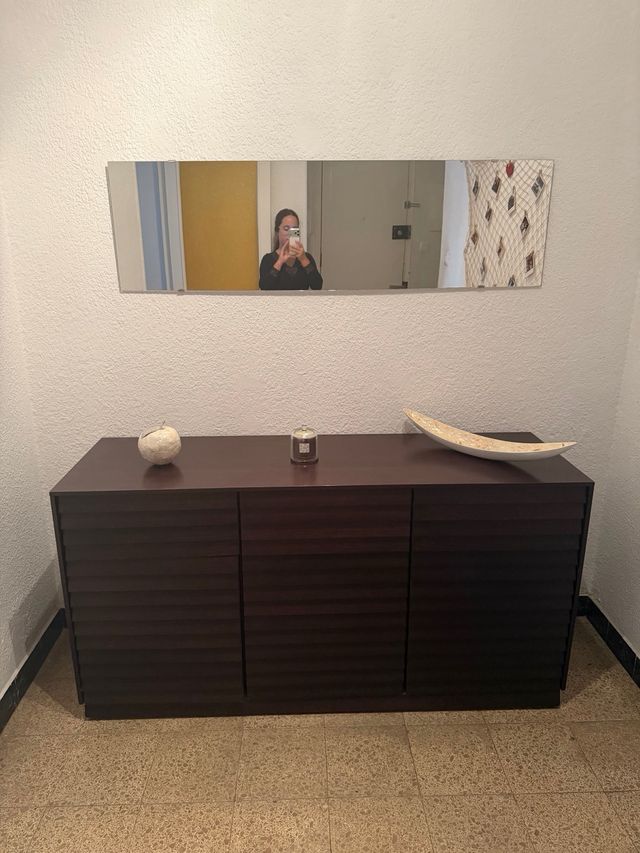 Mueble  madera maciza marca Pilma