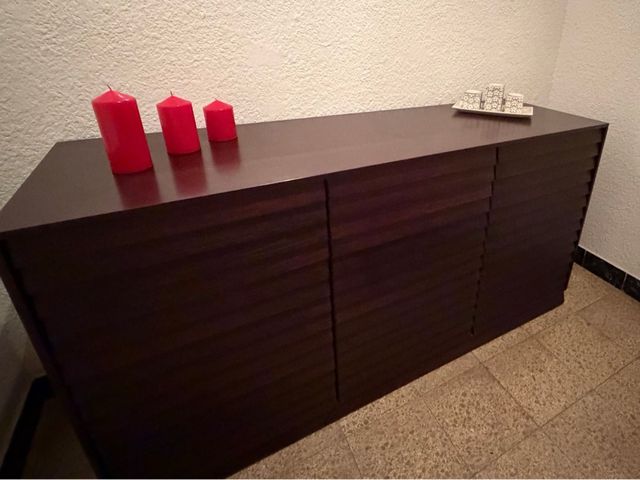 Mueble  madera maciza marca Pilma