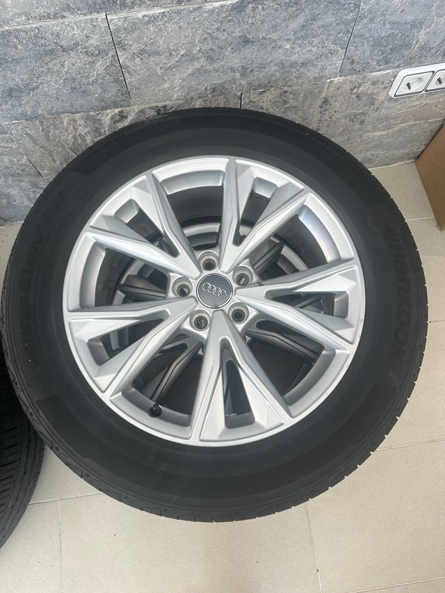 Cuatro ruedas + llantas Hankook 235/55R18 100V 