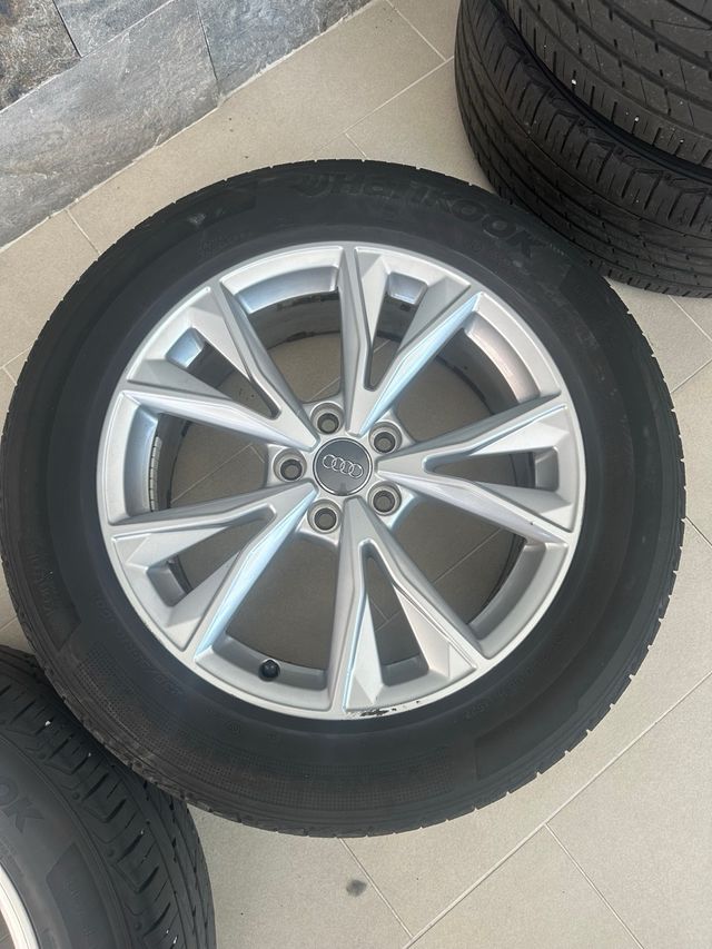 Cuatro ruedas + llantas Hankook 235/55R18 100V 