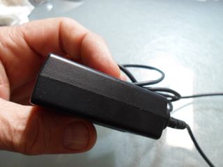 Cargador de consola de la marca Sony