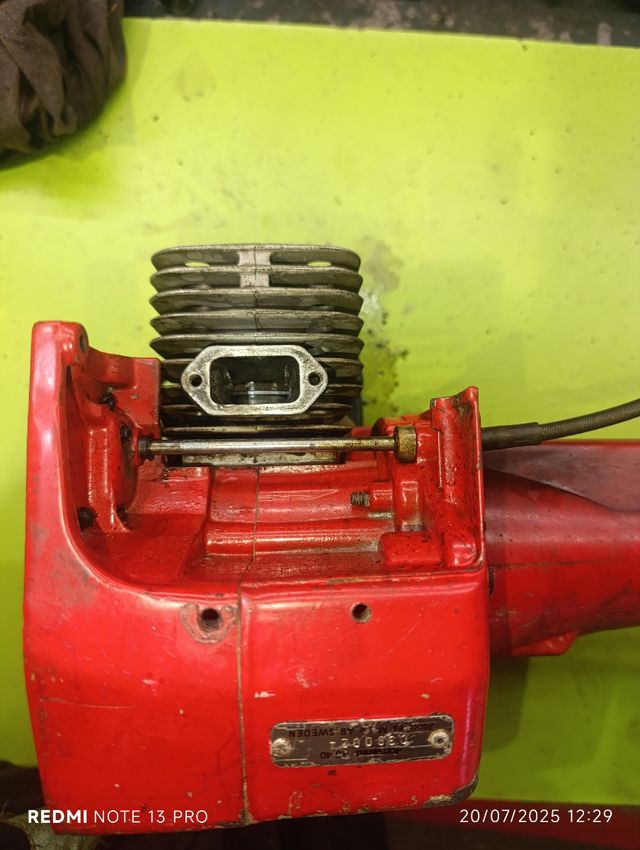 Desbrozadora Jonsered RS40 - usada