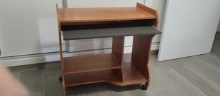 Escritorio madera marrón