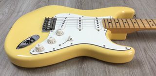 FENDER STRATOCASTER PLAYER MN BUTTER CREAM