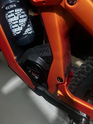 Bicicleta eléctrica montaña 750 bateria escot