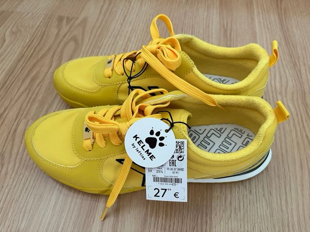 Zapatillas Kelme amarillas - Talla 39