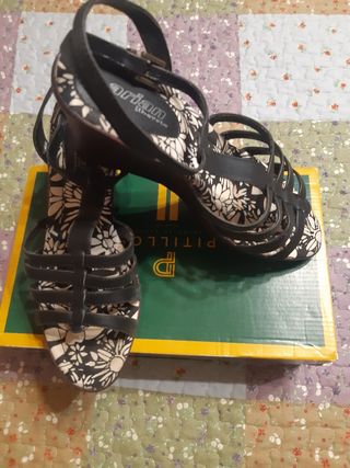 Sandalias Arianna negras T.38 nuevas más cosas en 