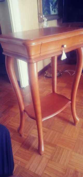 Mesa auxiliar madera marrón