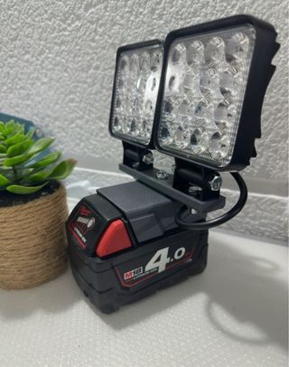 Foco LED Milwaukee 