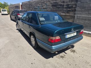 Mercedes-Benz Clase E 1995